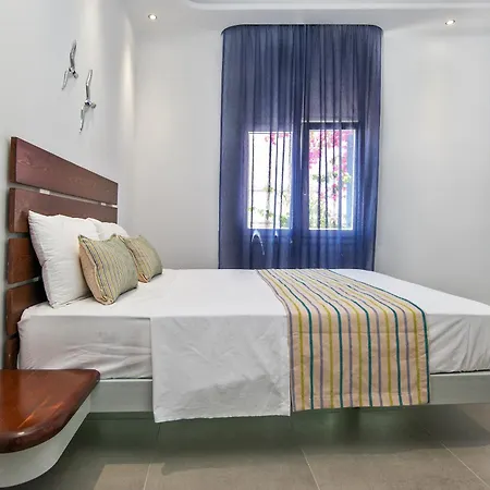 Guest house Petini's Place Fira (Santorini)