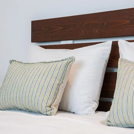 Petini's Place Fira (Santorini)