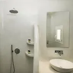 Гостевой дом Petini's Place